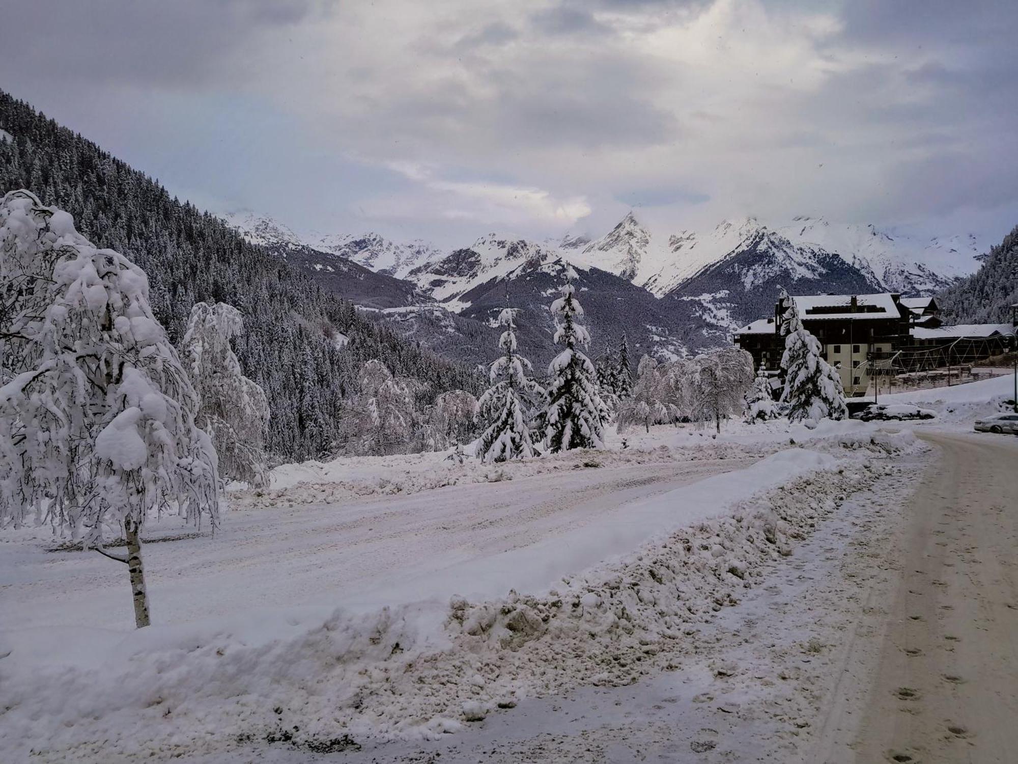 Magnifique studio au pied du télécabine d'Arrondaz et des pistes de ski Modane Exterior foto