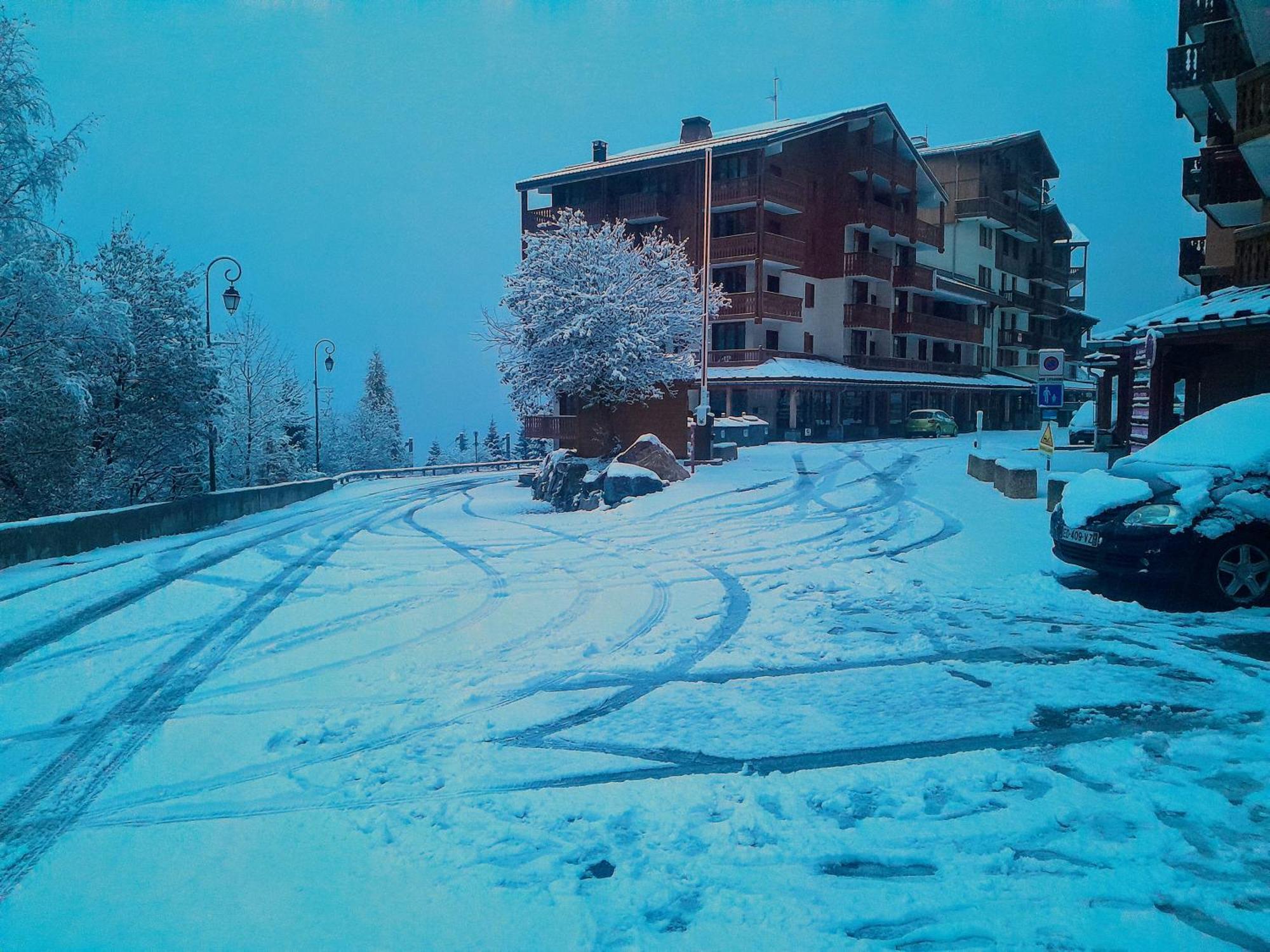 Magnifique studio au pied du télécabine d'Arrondaz et des pistes de ski Modane Exterior foto